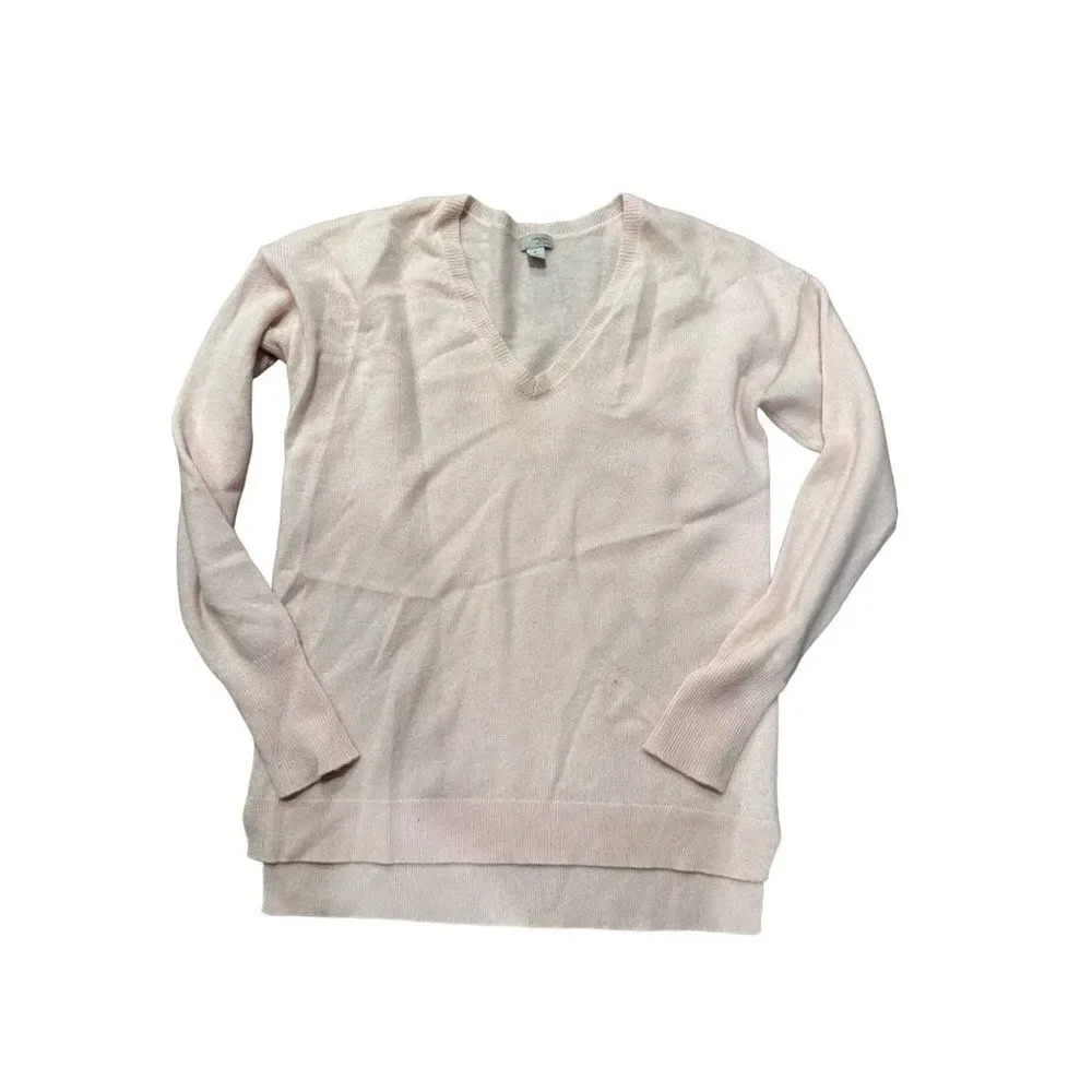 Halogen Light Pink V-neck Cashmere Sweater Medium